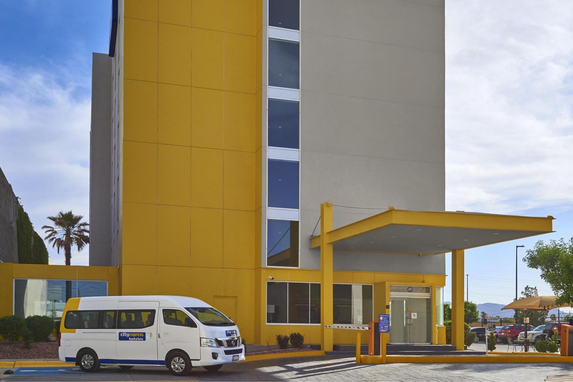 City Express By Marriott Σιουδάδ Χουάρες Εξωτερικό φωτογραφία